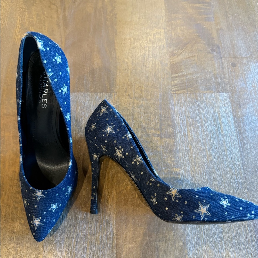 Charles x Charles David Indigo Denim Women's Pumps - Picture 2 of 7